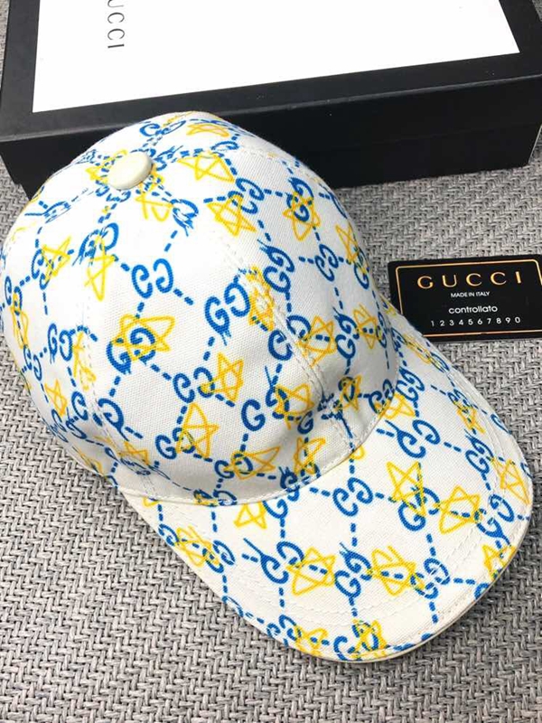 ブランド帽子背面デザイン